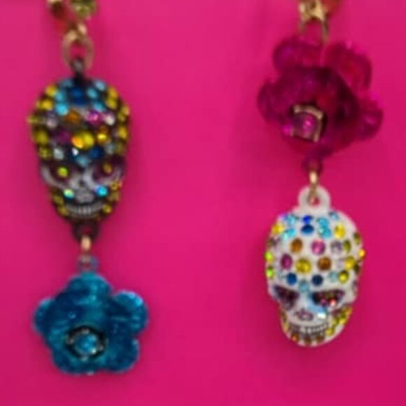 Betsey Johnson Floral Sugar Skull Leverback Earrings NWT! NEW! Halloween - Picture 7 of 7